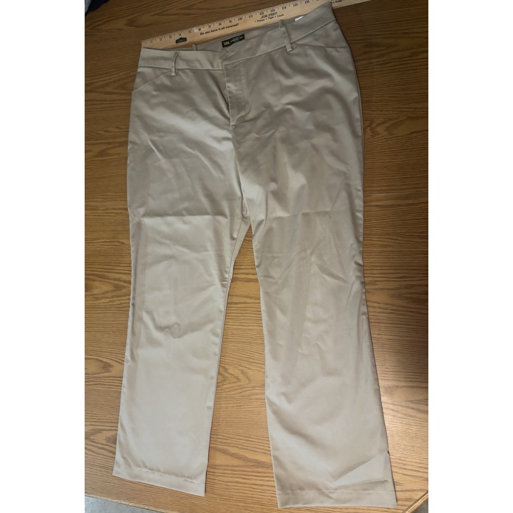 Lee Relaxed Fit Pants Womens 16 Tan Straight Leg Mid Rise 36x28 Cotton